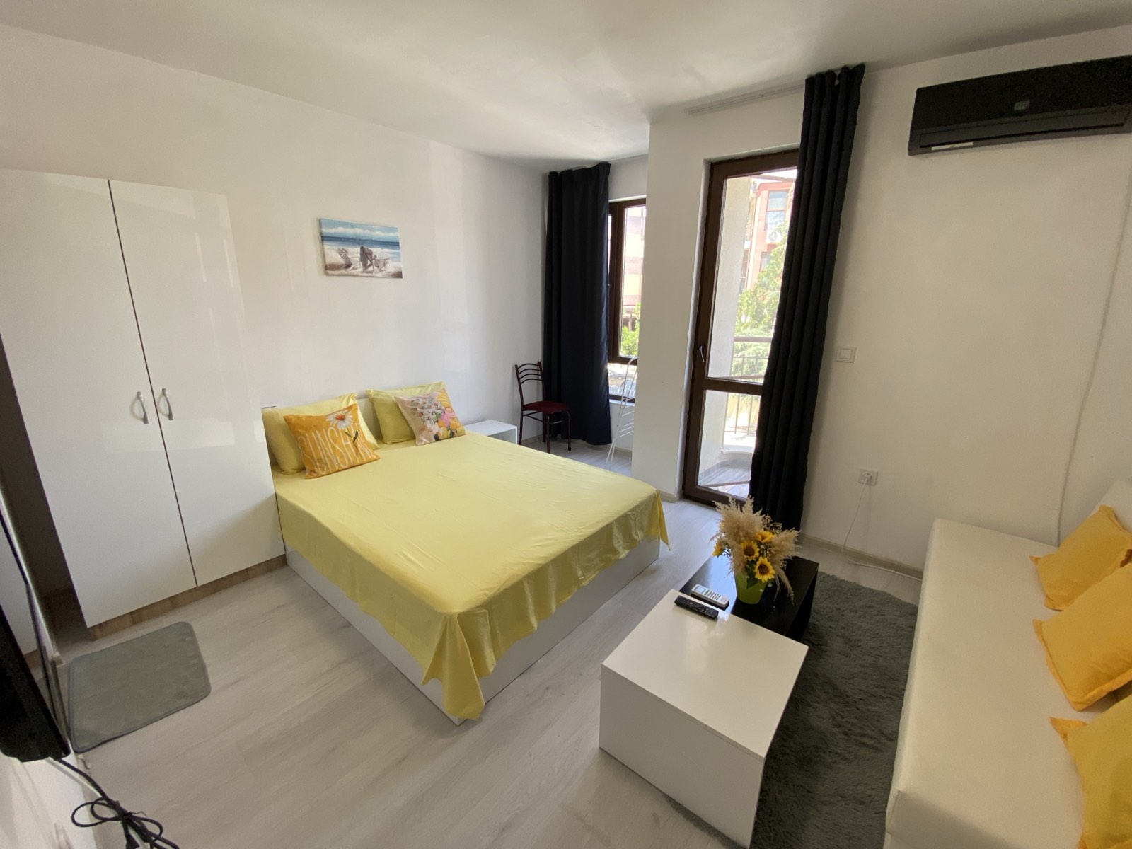 Голяма снимка