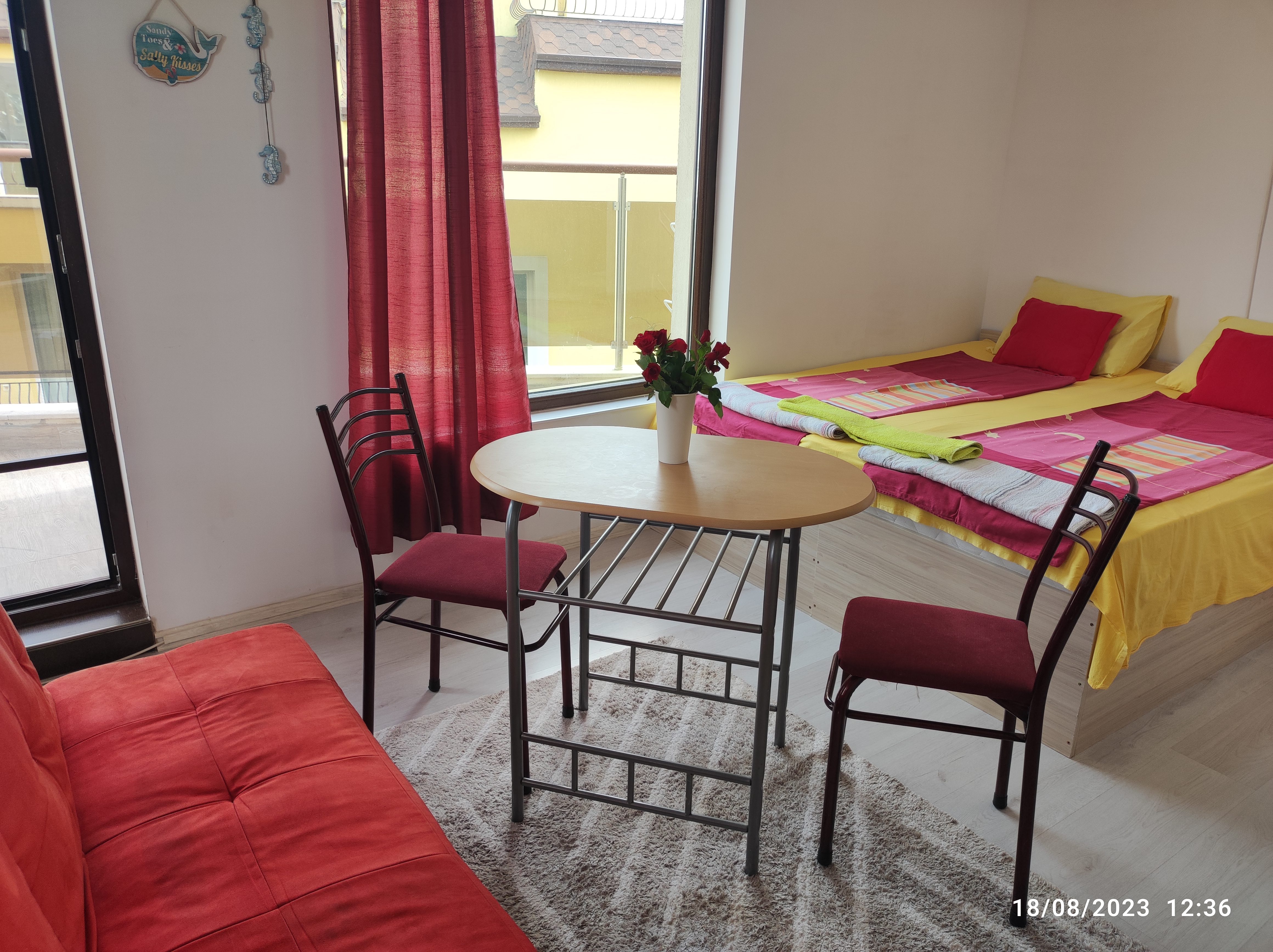 Голяма снимка